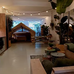 75m2 Indoor Glamping Scheveningen Appartement